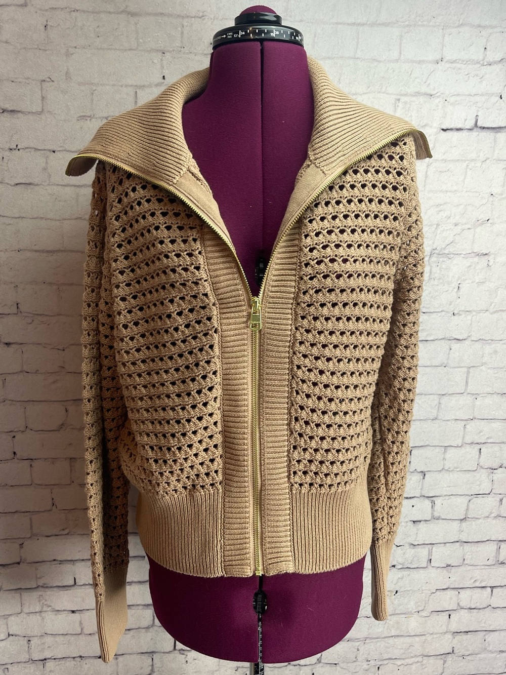 Varley size small Eloise full zip knit cardigan tan
